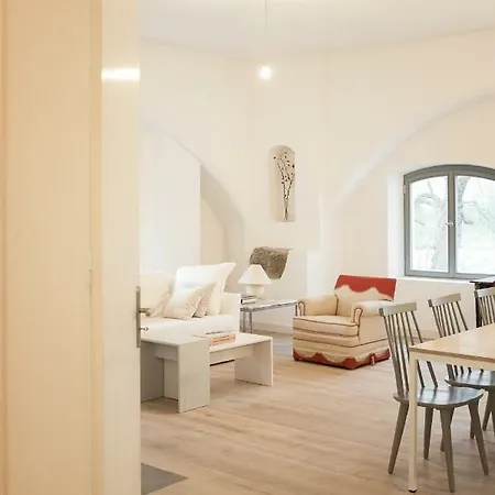 شقة Gutshaus Ueselitz *